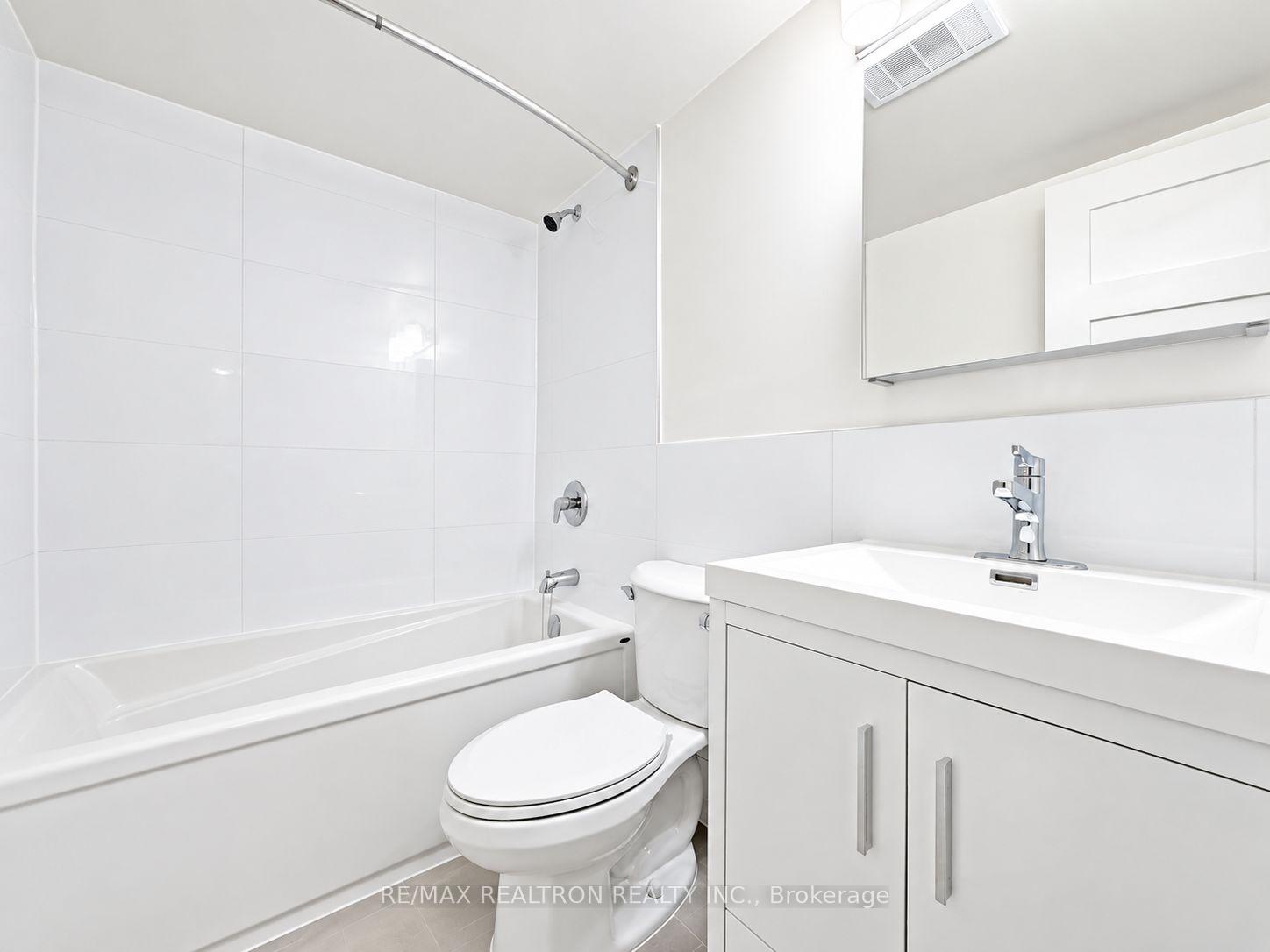 Photo 12 of Unit 206, 490 Eglinton Avenue E, Toronto, Mount Pleasant East — HOMEH