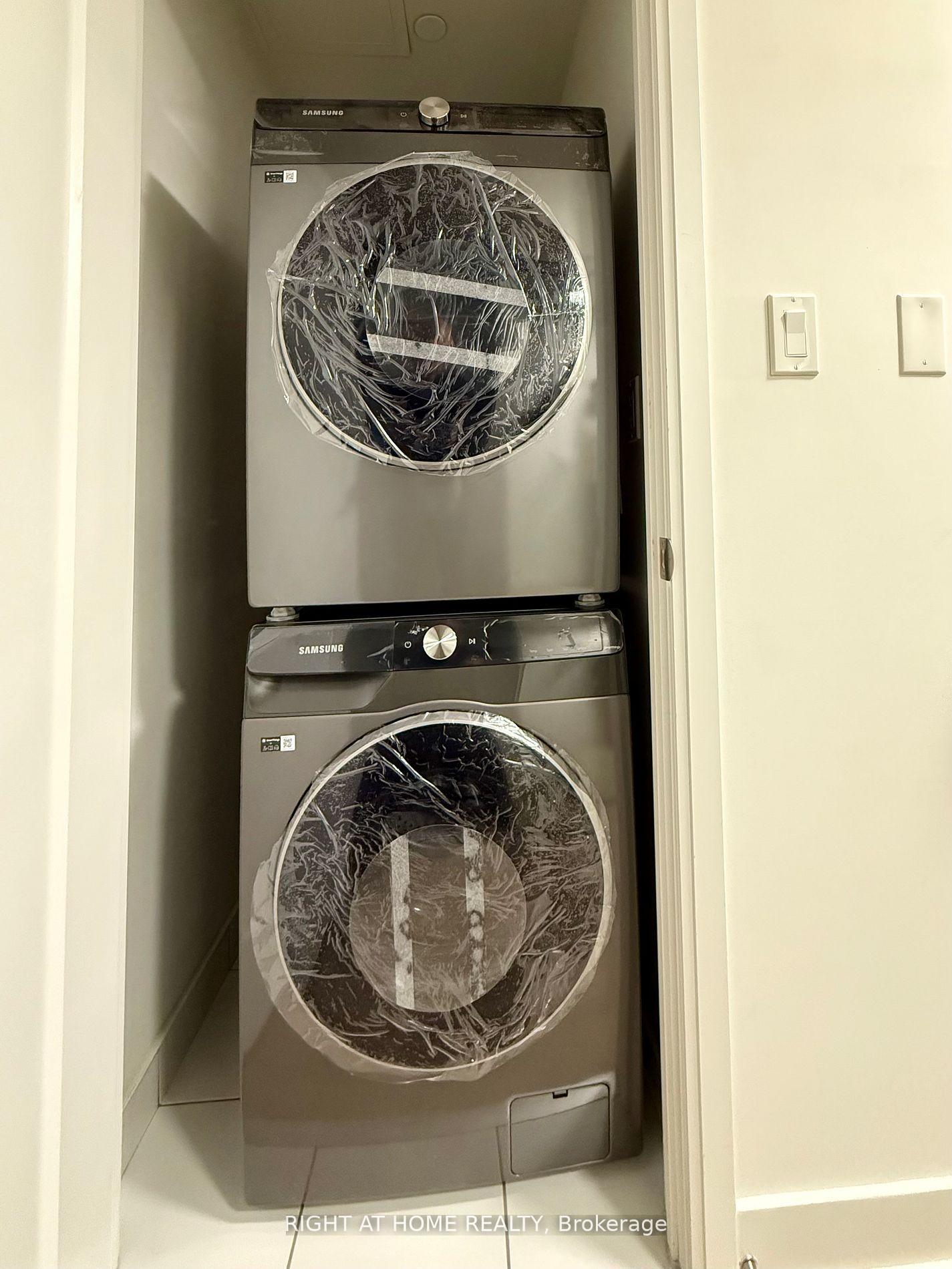 Photo 12 of Unit 1416W, 27 Bathurst Street, Toronto, Waterfront Communities — HOMEH