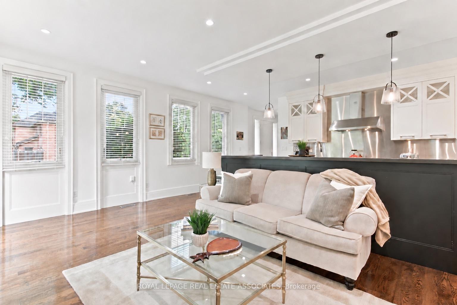 Photo 26 of 32 Jopling Avenue N, Etobicoke, Islington-City Centre West — HOMEH