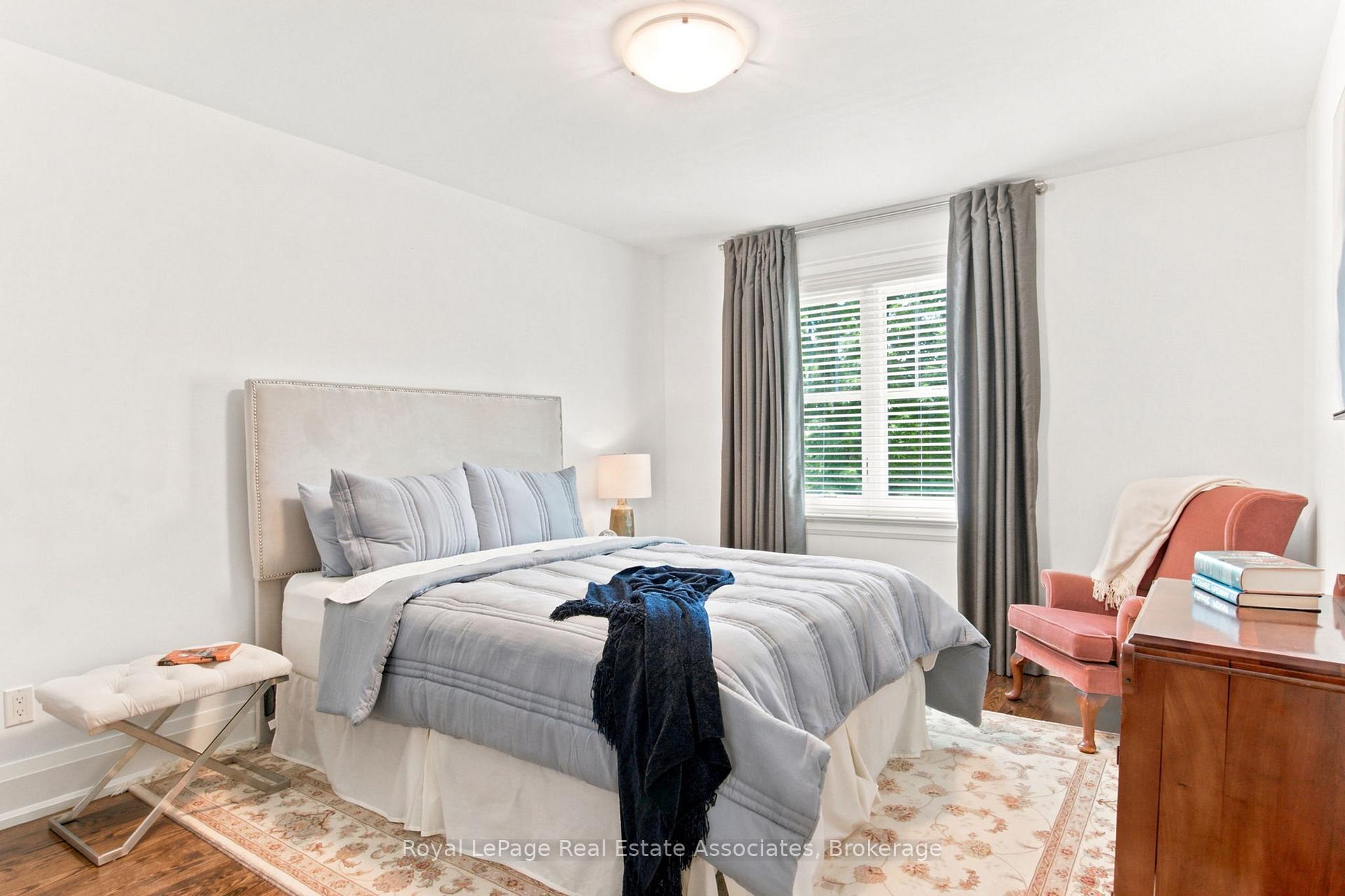 Photo 33 of 32 Jopling Avenue N, Etobicoke, Islington-City Centre West — HOMEH