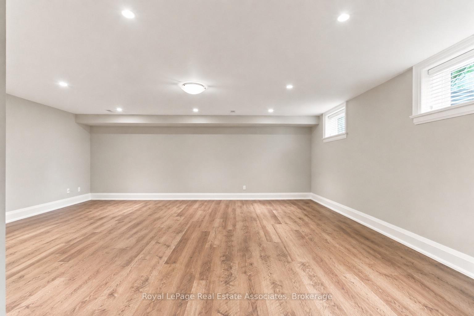 Photo 46 of 32 Jopling Avenue N, Etobicoke, Islington-City Centre West — HOMEH