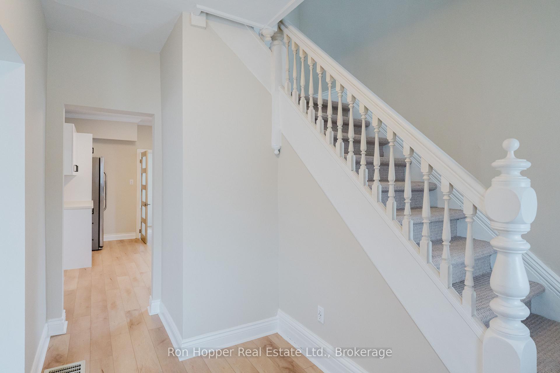Photo 3 of 539 4th Avenue E, Owen Sound — HOMEH