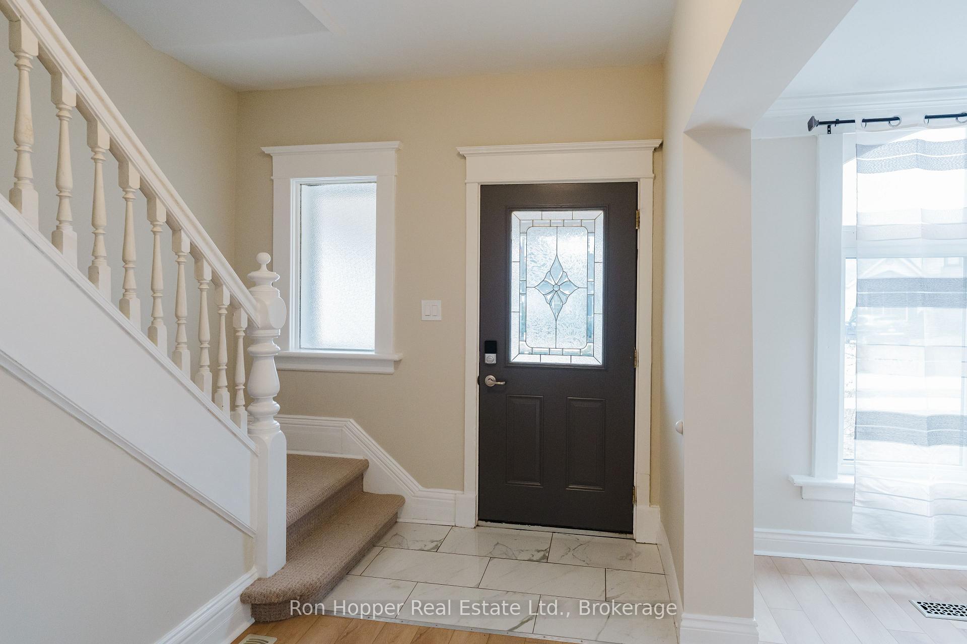 Photo 4 of 539 4th Avenue E, Owen Sound — HOMEH