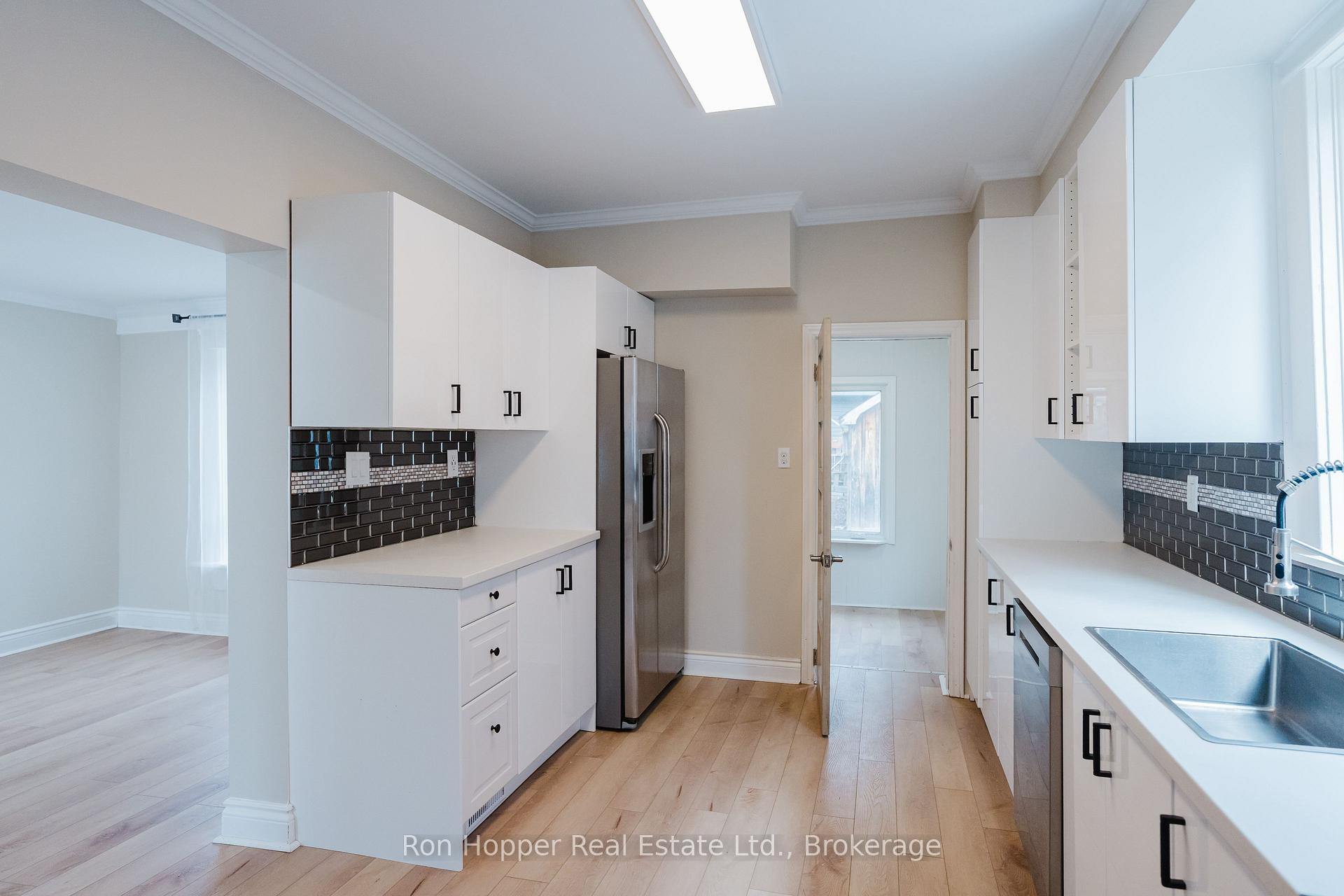 Photo 11 of 539 4th Avenue E, Owen Sound — HOMEH