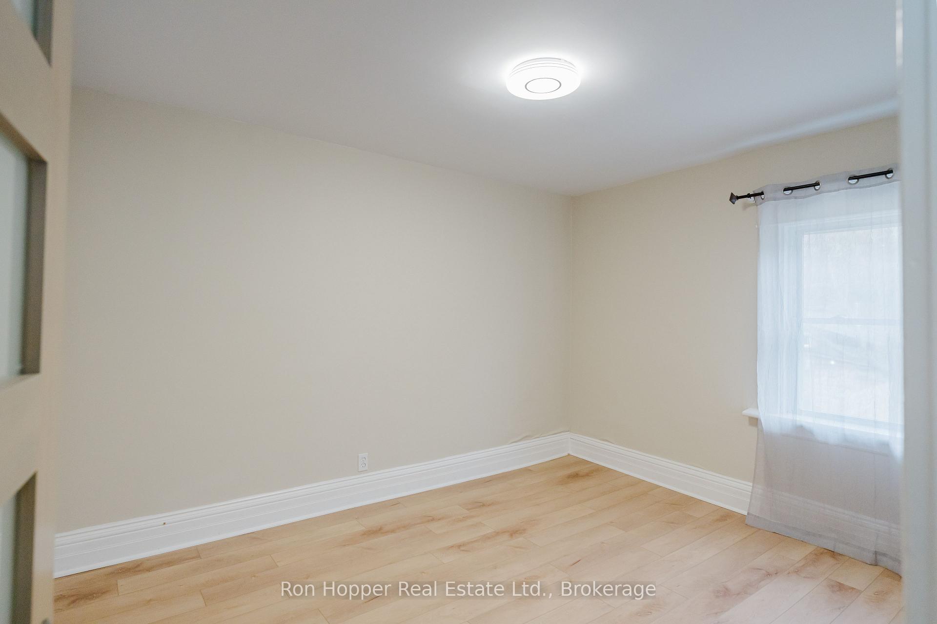 Photo 18 of 539 4th Avenue E, Owen Sound — HOMEH