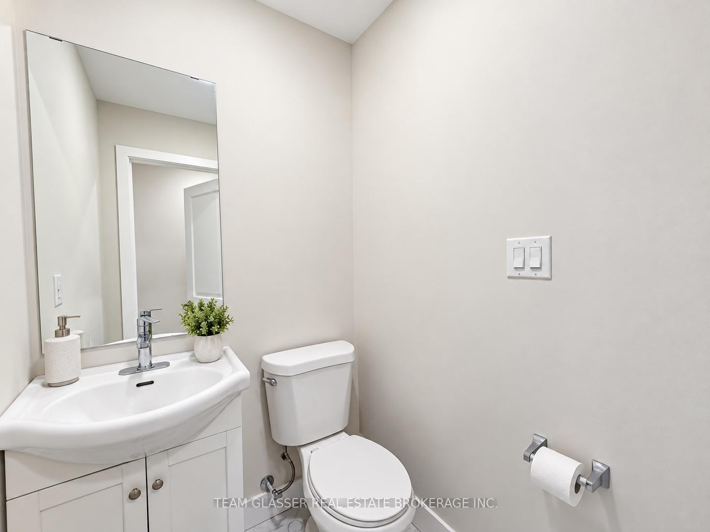 Photo 9 of 143 Marconi Court, London, East A — HOMEH
