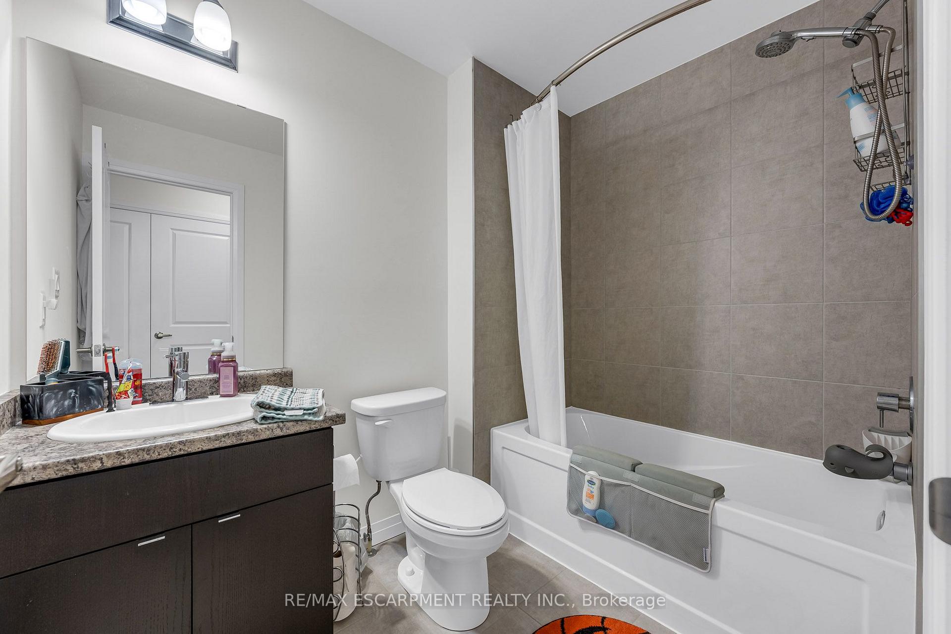 Photo 9 of 4879 Connor Drive, Lincoln, Beamsville — HOMEH