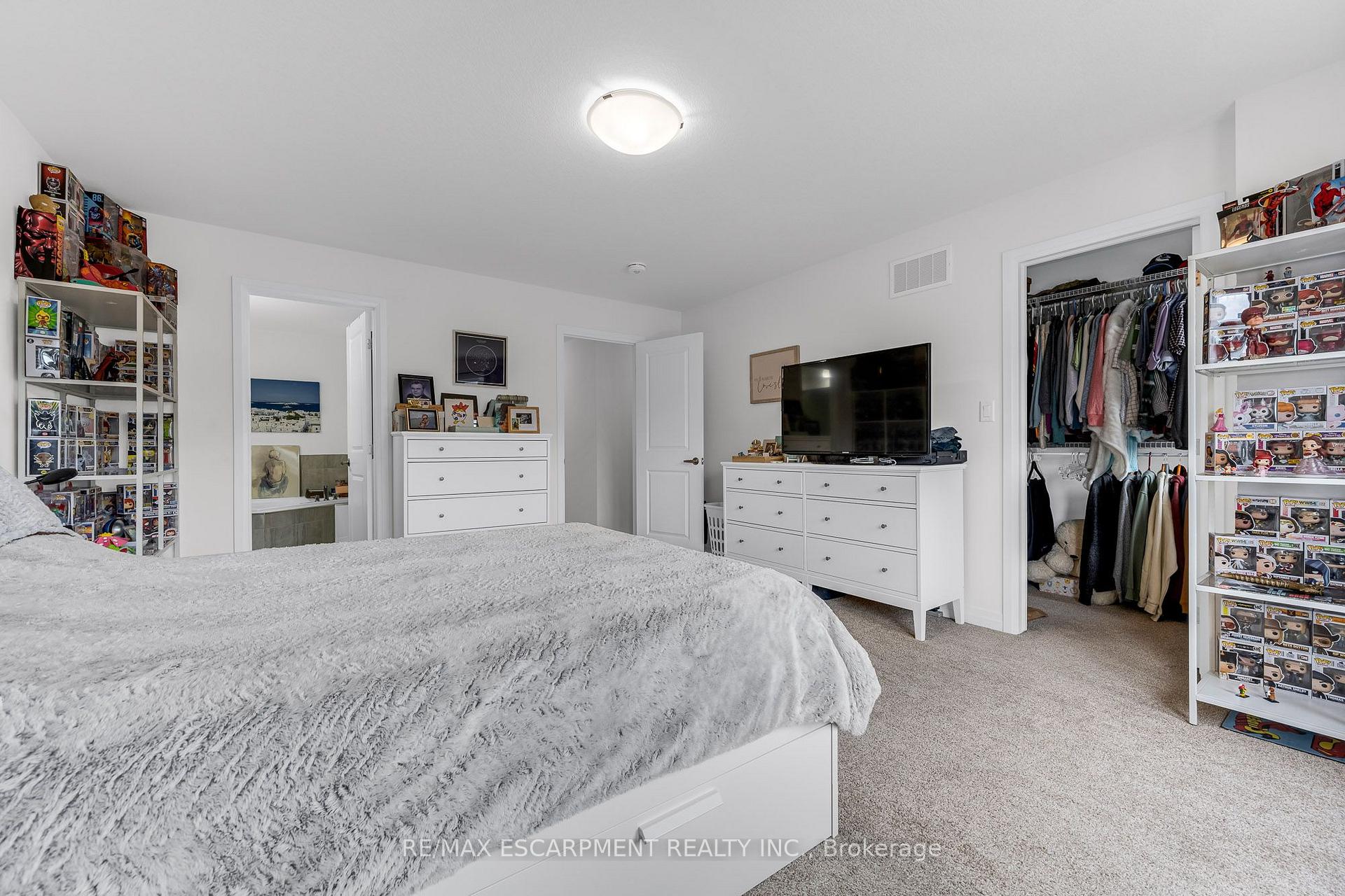 Photo 10 of 4879 Connor Drive, Lincoln, Beamsville — HOMEH