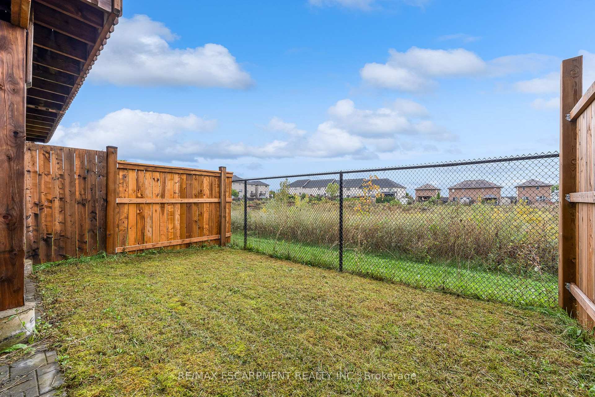 Photo 15 of 4879 Connor Drive, Lincoln, Beamsville — HOMEH