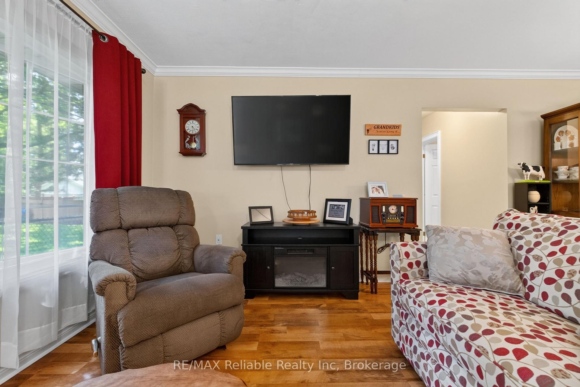 Photo 11 of 154&156 Princess Street E, Central Huron, Clinton — HOMEH