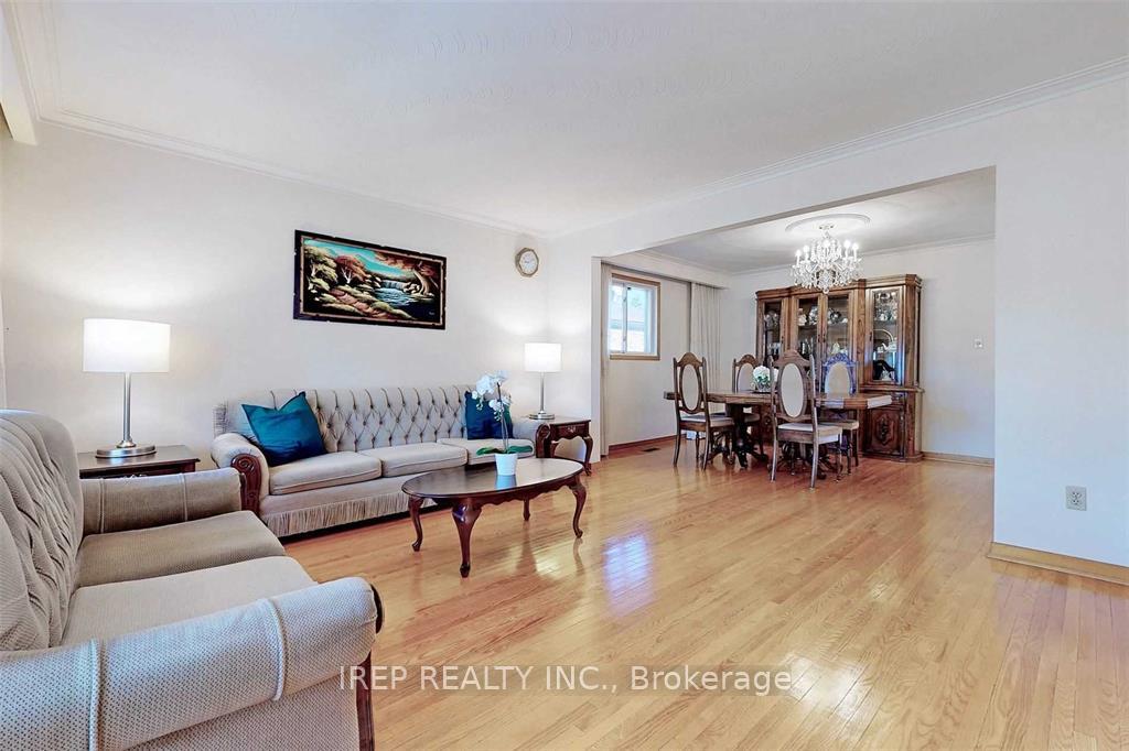 Photo 5 of Unit Main, 94 Iangrove Terrace, Scarborough, L'Amoreaux — HOMEH
