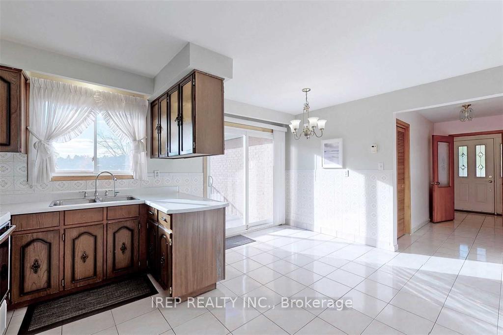 Photo 10 of Unit Main, 94 Iangrove Terrace, Scarborough, L'Amoreaux — HOMEH