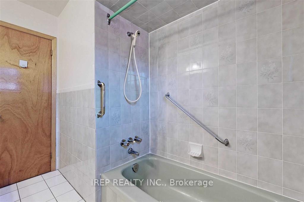 Photo 23 of Unit Main, 94 Iangrove Terrace, Scarborough, L'Amoreaux — HOMEH