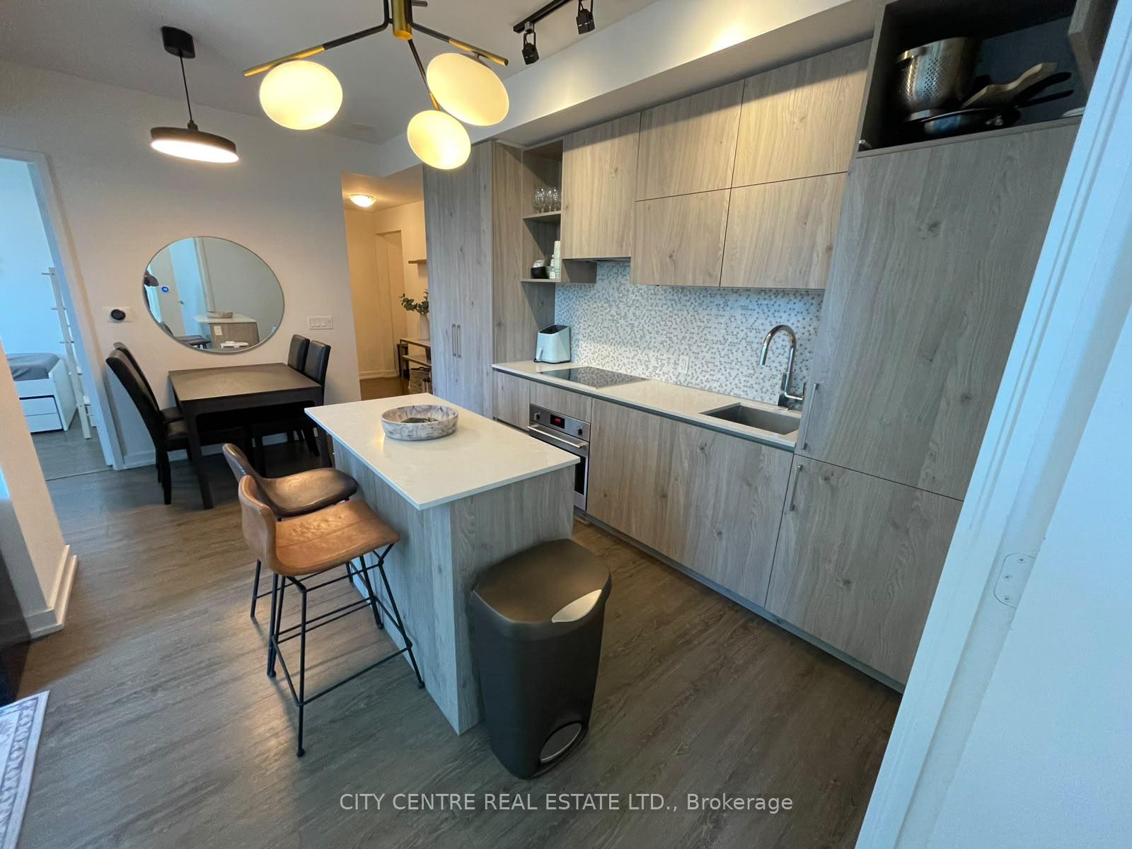 Photo 2 of Unit 1602, 1 Yorkville Avenue, Toronto, The Annex — HOMEH