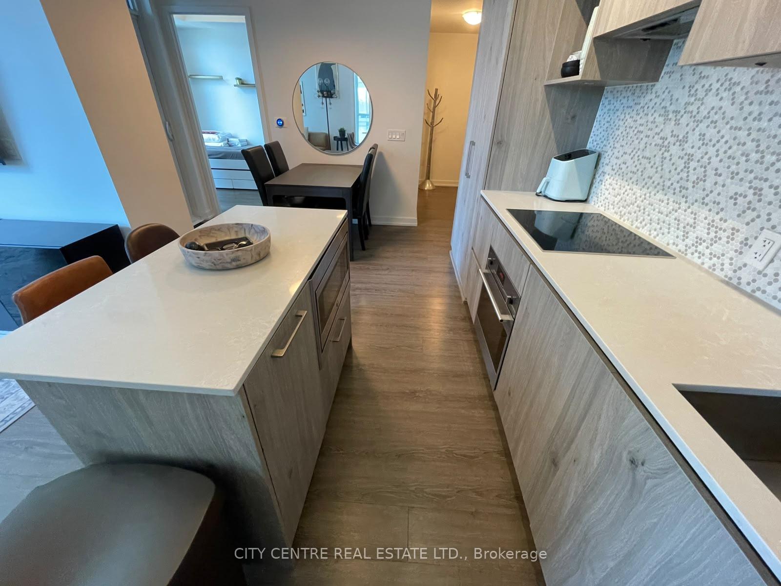 Photo 4 of Unit 1602, 1 Yorkville Avenue, Toronto, The Annex — HOMEH