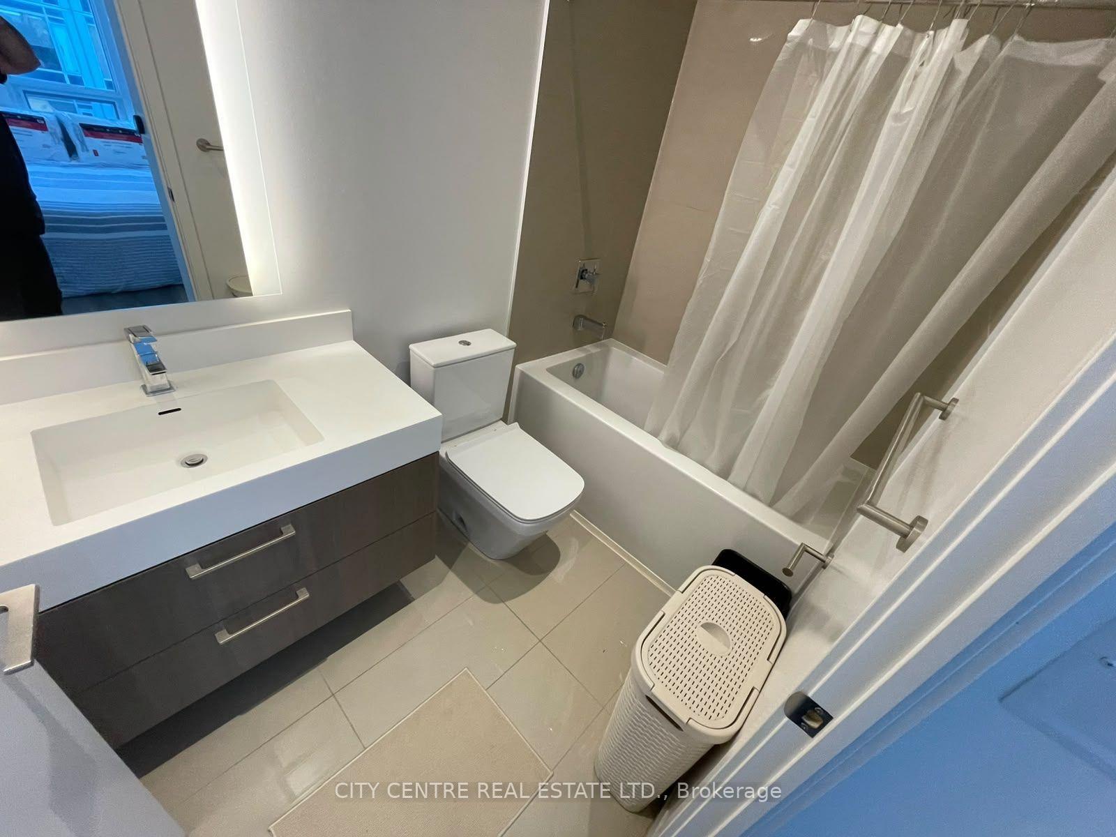 Photo 12 of Unit 1602, 1 Yorkville Avenue, Toronto, The Annex — HOMEH
