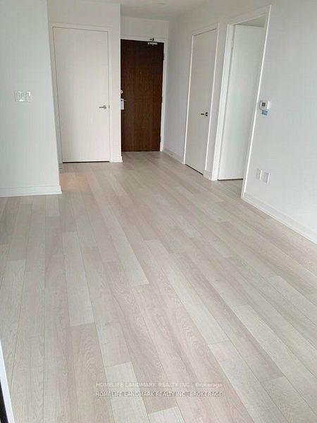 Photo 4 of Unit 1107, 115 Mcmahon Drive, North York, Bayview Village — HOMEH