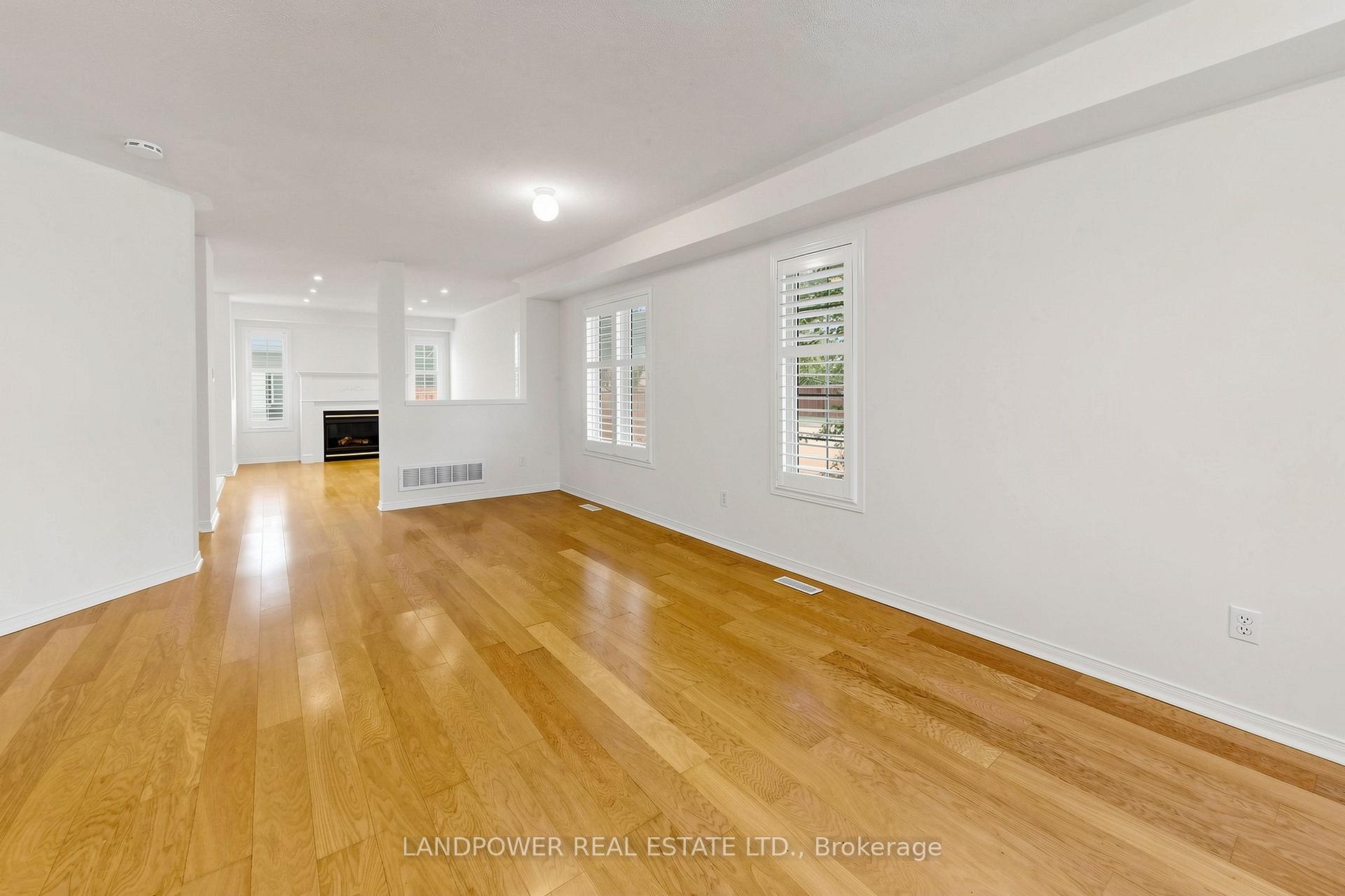 Photo 8 of 1 Bruce Creek Drive, Markham, Angus Glen — HOMEH