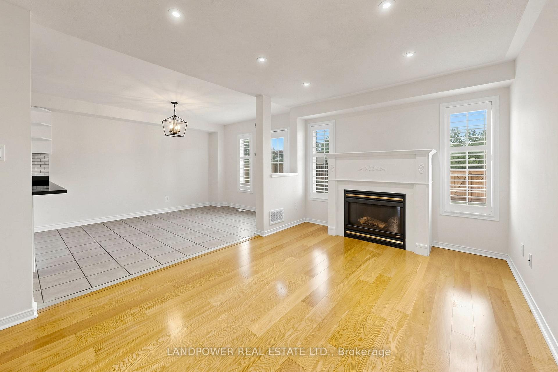 Photo 10 of 1 Bruce Creek Drive, Markham, Angus Glen — HOMEH