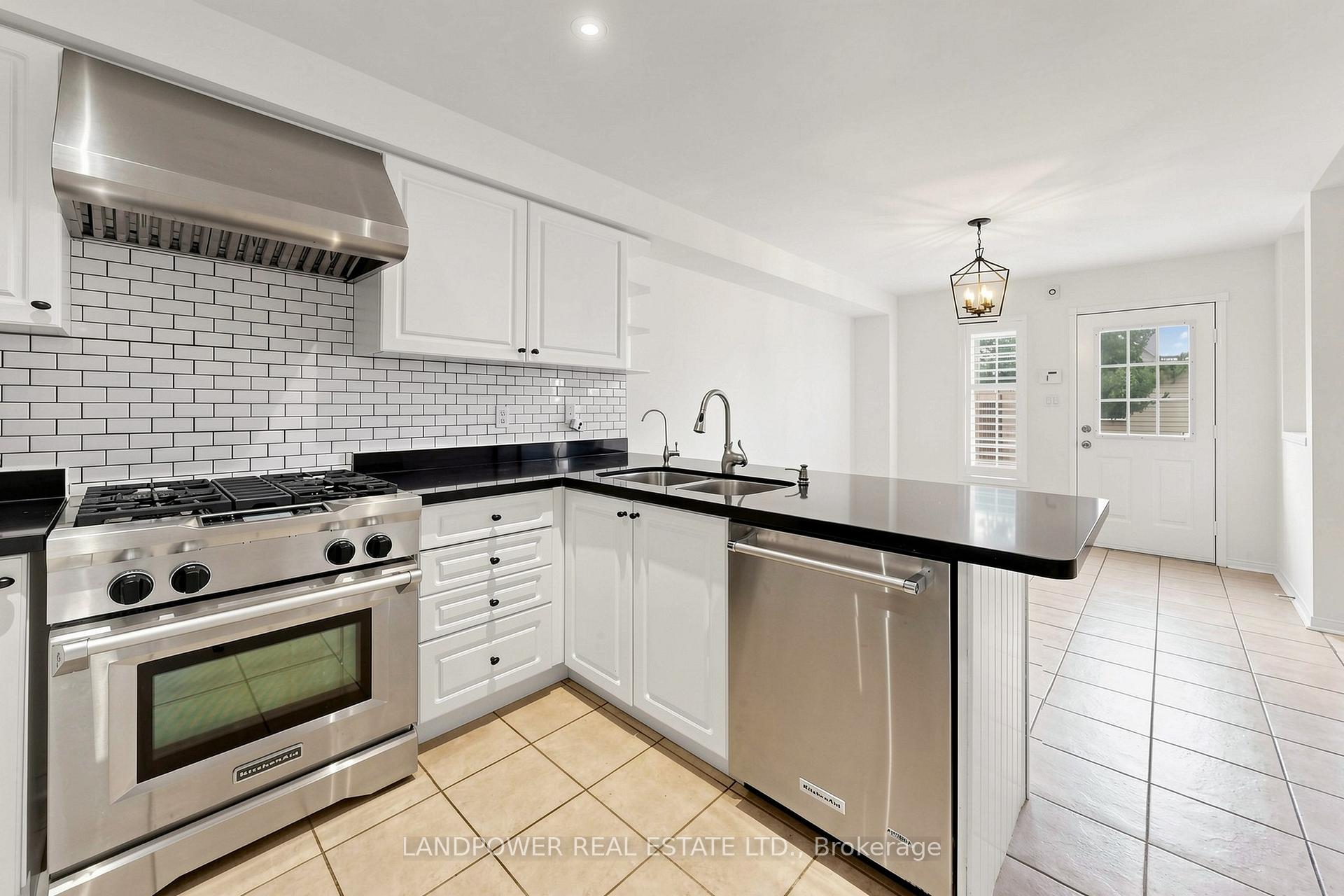 Photo 18 of 1 Bruce Creek Drive, Markham, Angus Glen — HOMEH