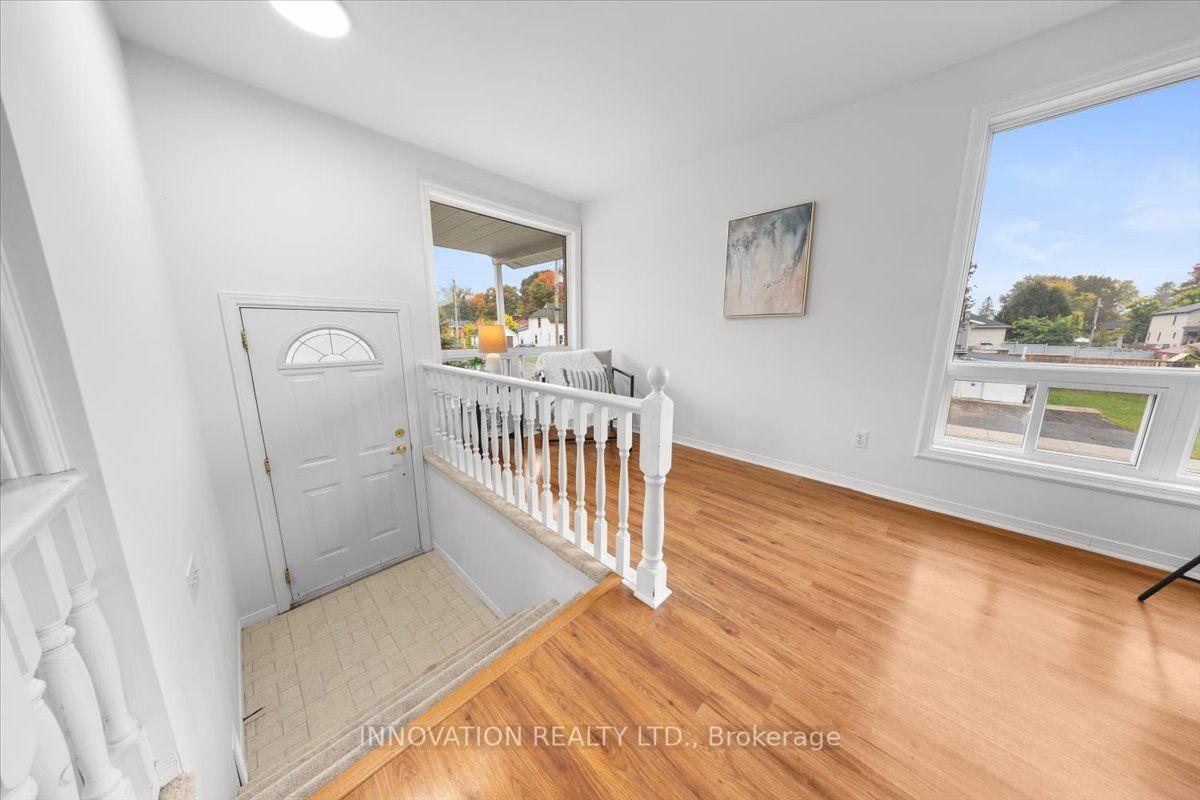 Photo 3 of 93 Park Avenue, Carleton Place, Carleton Place — HOMEH