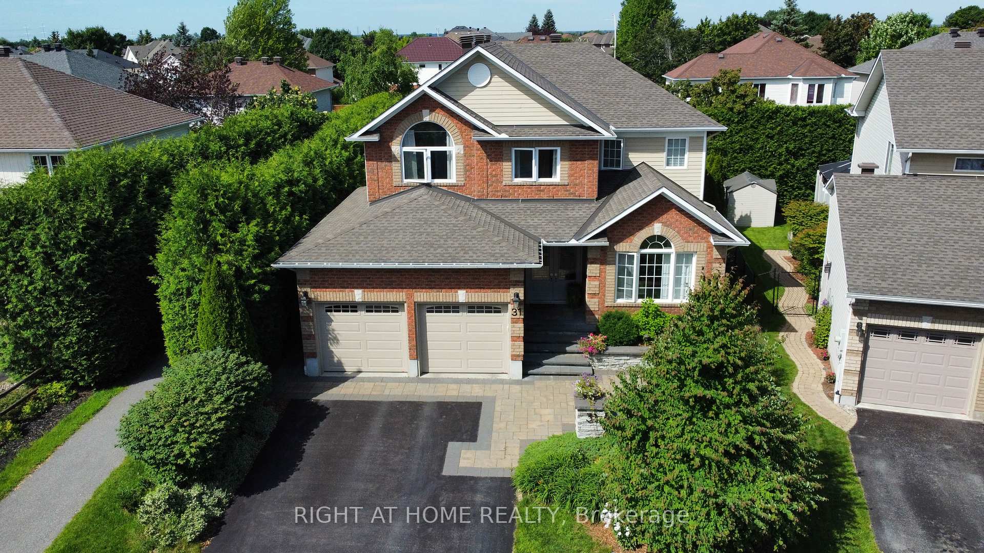 Photo 1 of 31 Forillon Crescent, Ottawa, Kanata - Bridlewood — HOMEH
