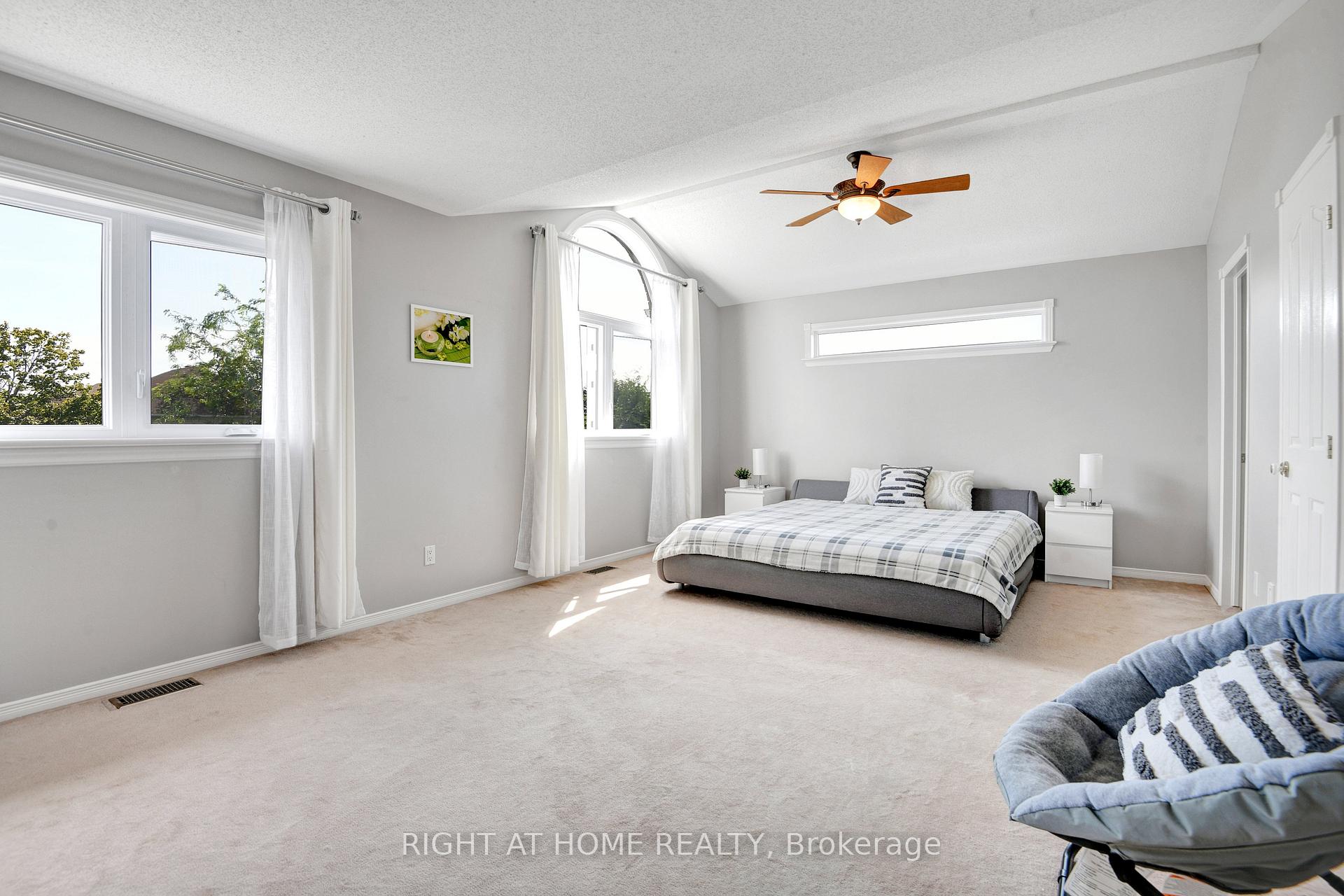 Photo 25 of 31 Forillon Crescent, Ottawa, Kanata - Bridlewood — HOMEH