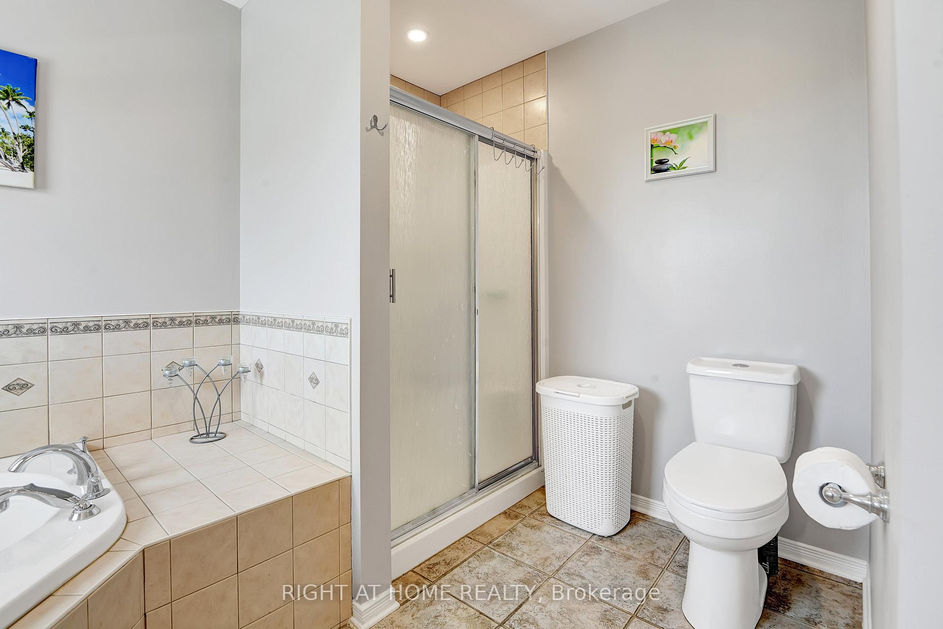 Photo 28 of 31 Forillon Crescent, Ottawa, Kanata - Bridlewood — HOMEH