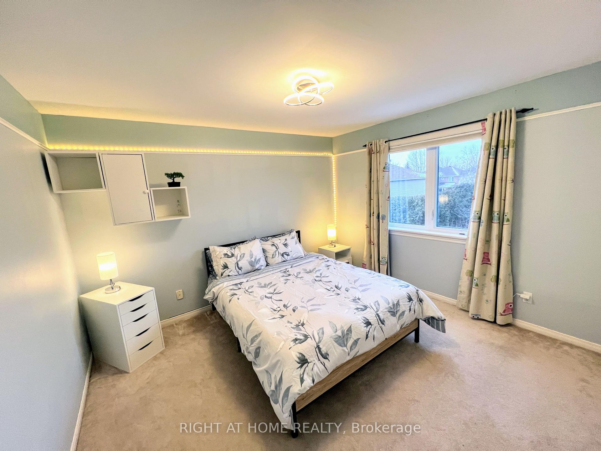 Photo 29 of 31 Forillon Crescent, Ottawa, Kanata - Bridlewood — HOMEH