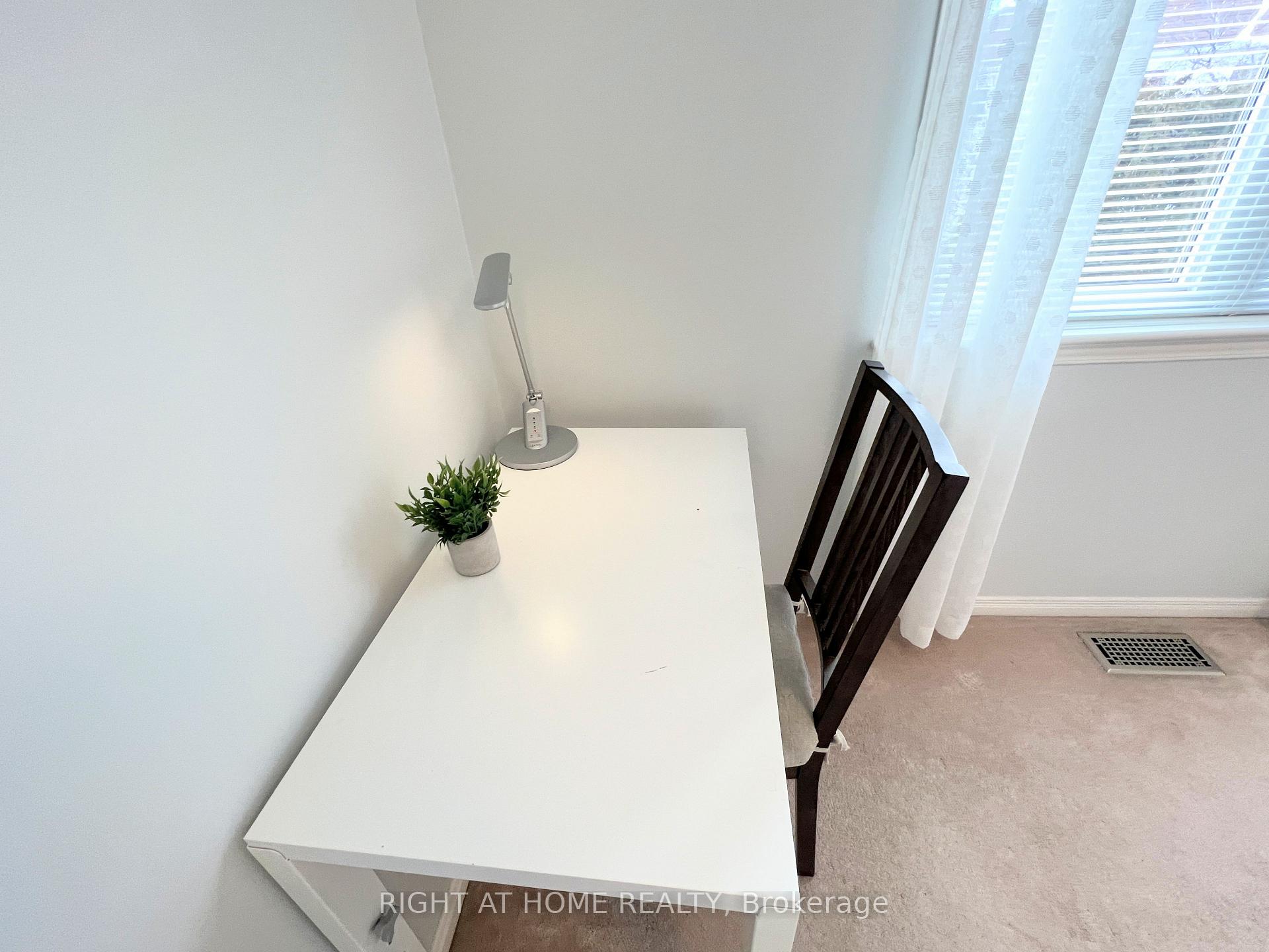 Photo 32 of 31 Forillon Crescent, Ottawa, Kanata - Bridlewood — HOMEH