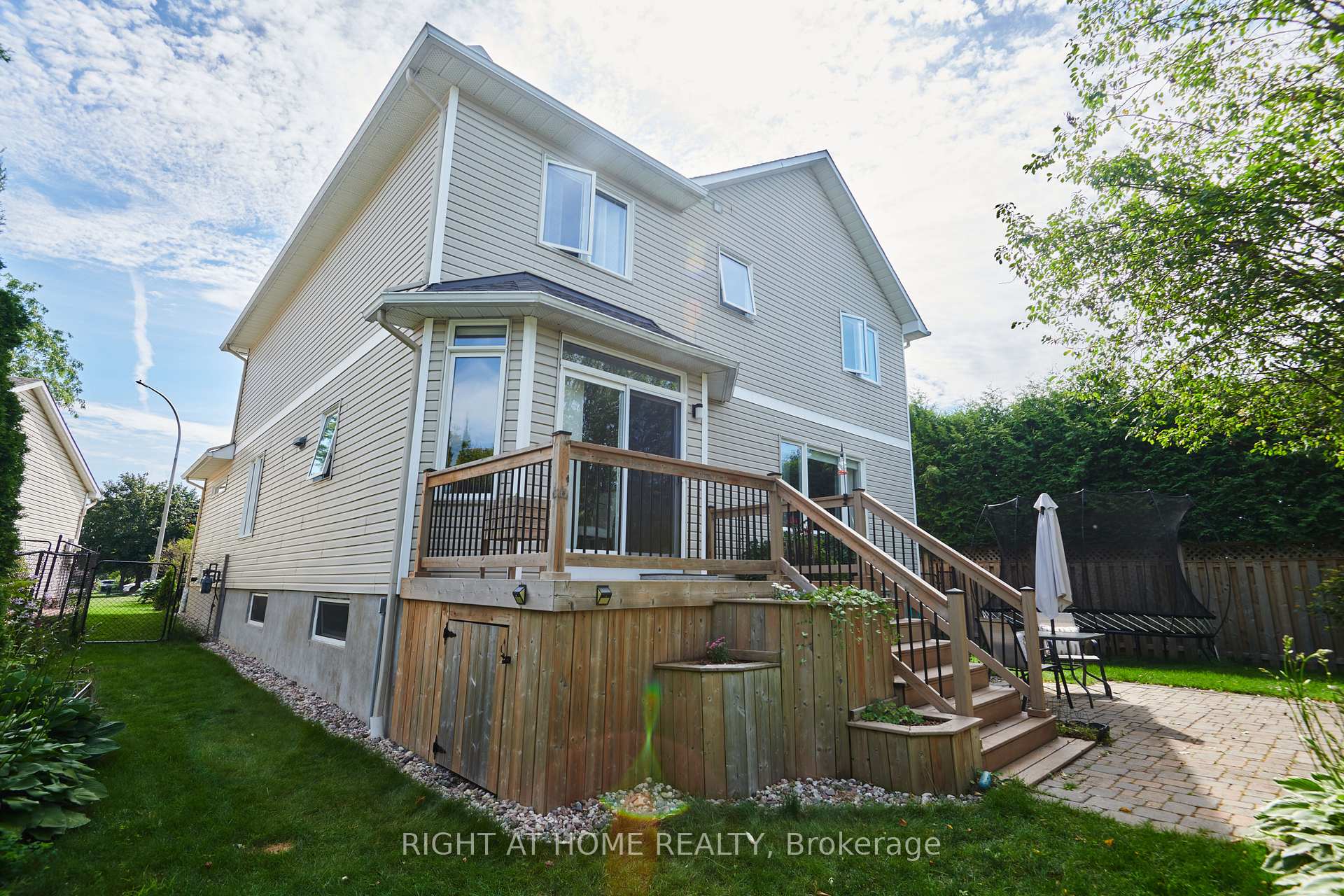 Photo 42 of 31 Forillon Crescent, Ottawa, Kanata - Bridlewood — HOMEH