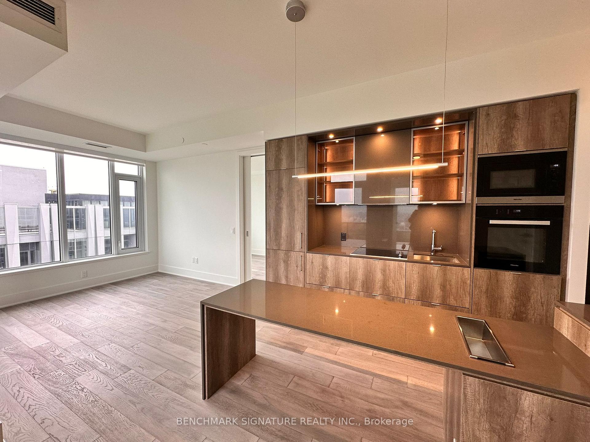 Photo of Unit 5504, 11 Yorkville Avenue