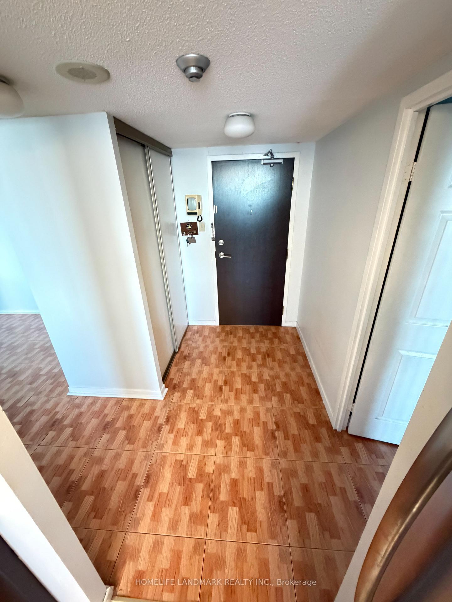 Photo 2 of Unit 1406, 4725 Sheppard Avenue E, Scarborough, Agincourt South-Malvern West — HOMEH
