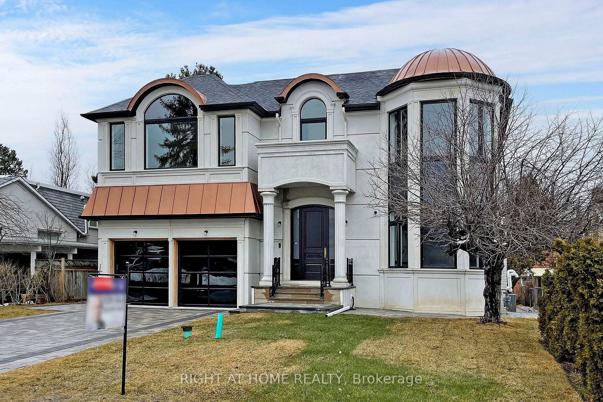 Photo 3 of 10 Jocelyn Crescent, North York, Banbury-Don Mills — HOMEH