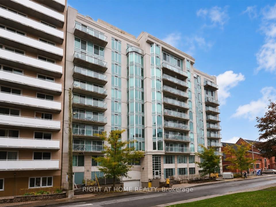 Photo of Unit 711, 138 Somerset Street W