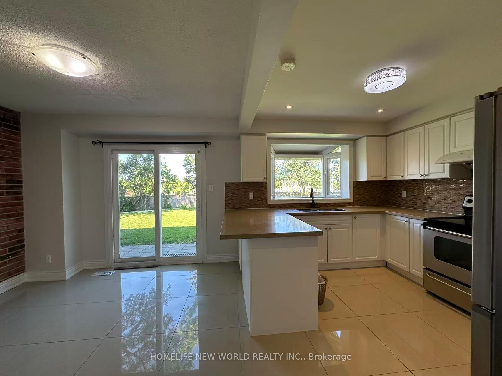 Photo 7 of 10 Epping Court, Markham, Milliken Mills West — HOMEH