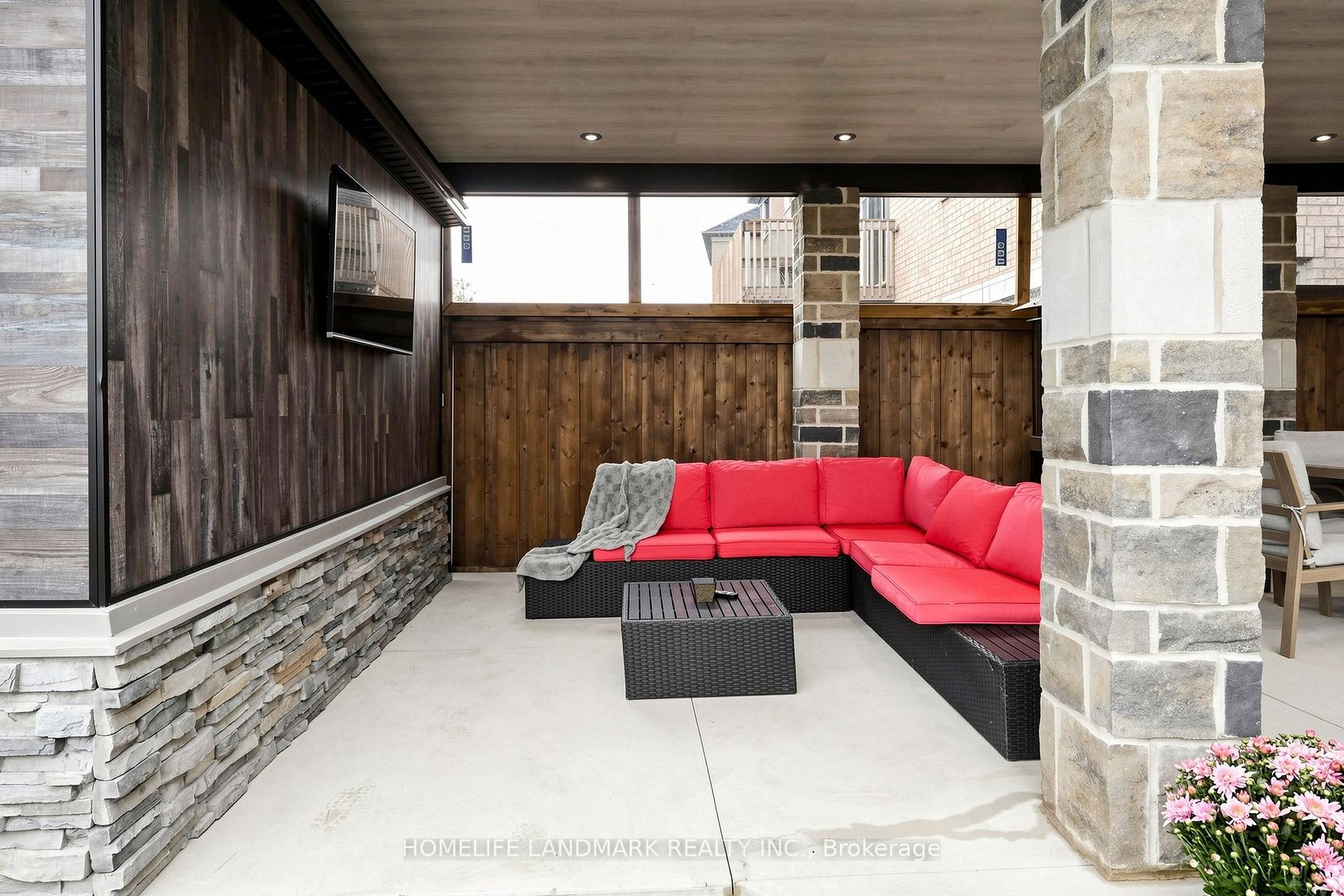 Photo 36 of 563 Beam Court, Milton, Ford — HOMEH