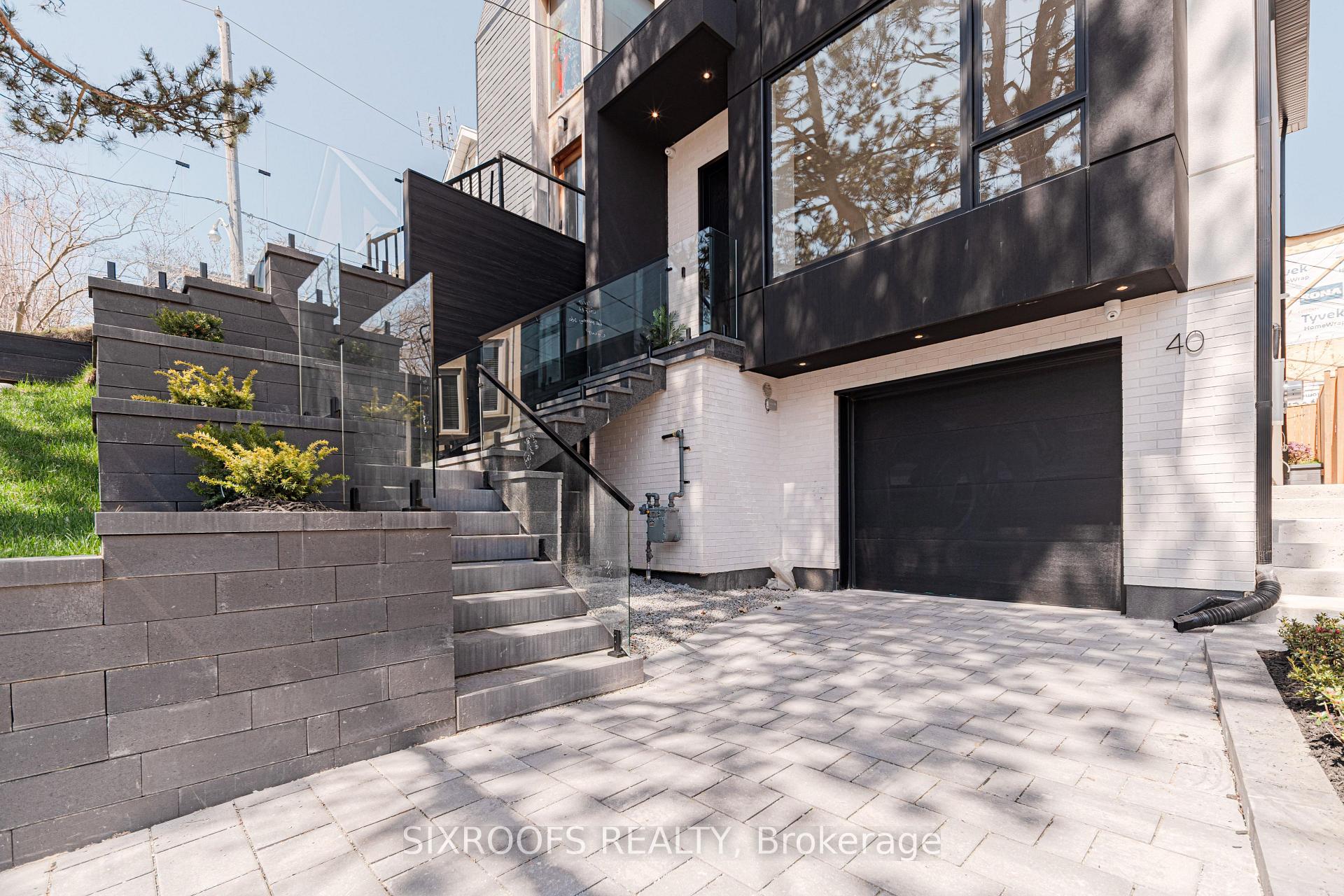 Photo 2 of Unit Upper, 40 Morningside Avenue, Toronto, High Park-Swansea — HOMEH