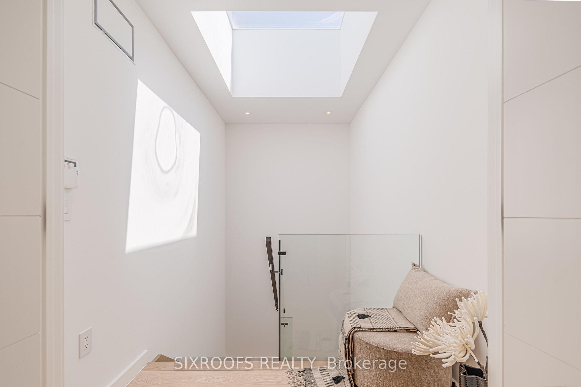 Photo 23 of Unit Upper, 40 Morningside Avenue, Toronto, High Park-Swansea — HOMEH