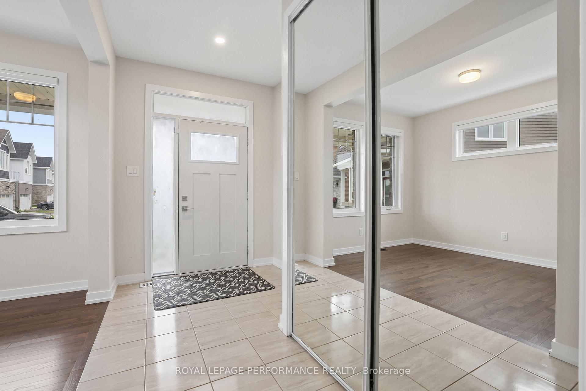 Photo 6 of 85 Hackamore Crescent, Ottawa, Goulbourn Twp From Franktown Rd/South To Rideau — HOMEH