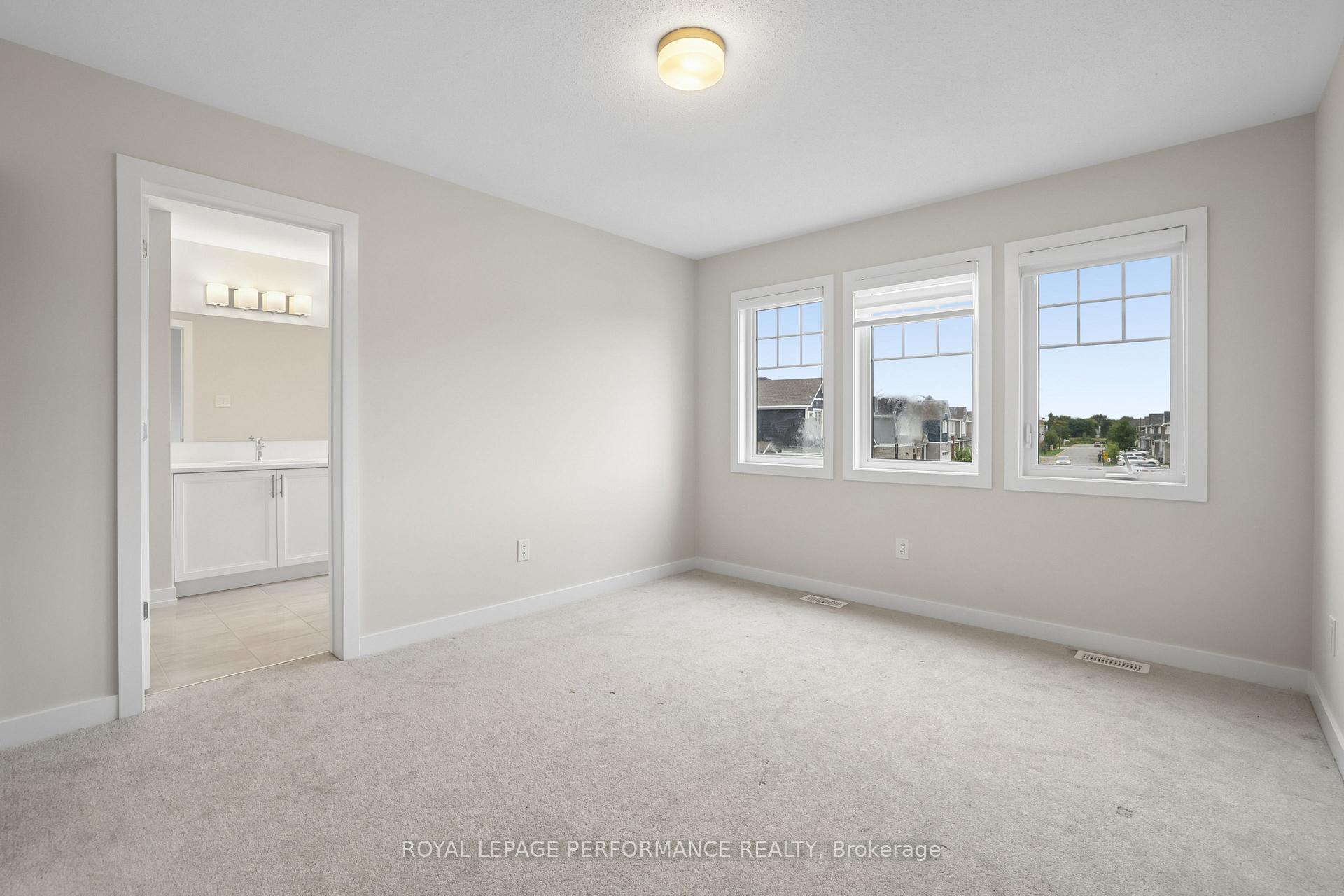 Photo 22 of 85 Hackamore Crescent, Ottawa, Goulbourn Twp From Franktown Rd/South To Rideau — HOMEH