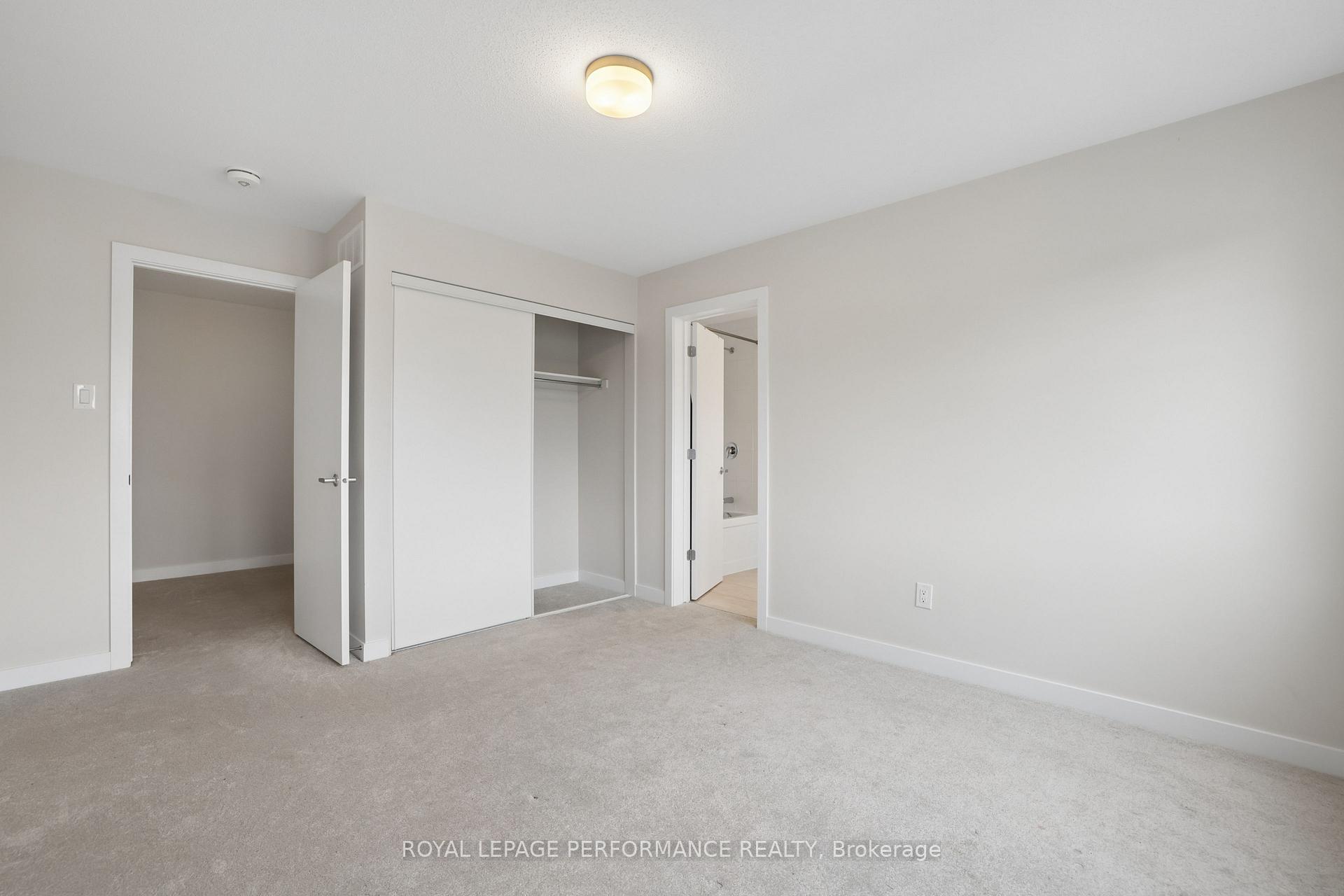 Photo 23 of 85 Hackamore Crescent, Ottawa, Goulbourn Twp From Franktown Rd/South To Rideau — HOMEH