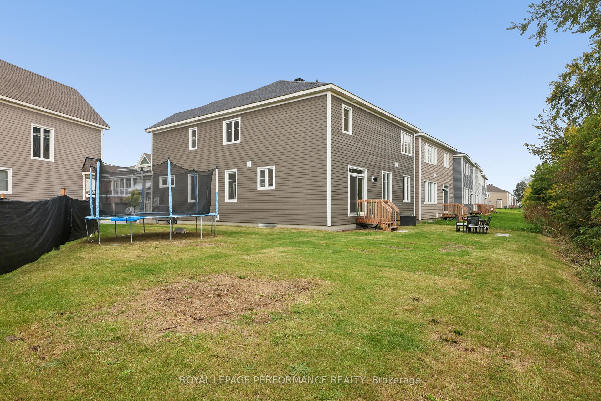 Photo 41 of 85 Hackamore Crescent, Ottawa, Goulbourn Twp From Franktown Rd/South To Rideau — HOMEH