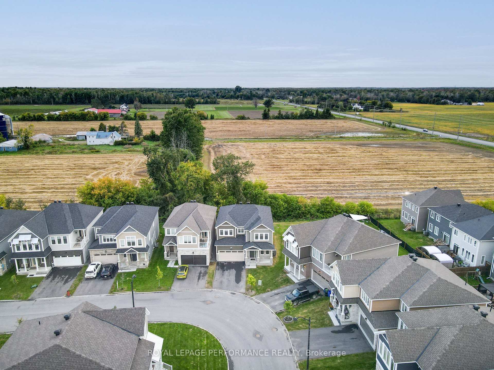 Photo 43 of 85 Hackamore Crescent, Ottawa, Goulbourn Twp From Franktown Rd/South To Rideau — HOMEH