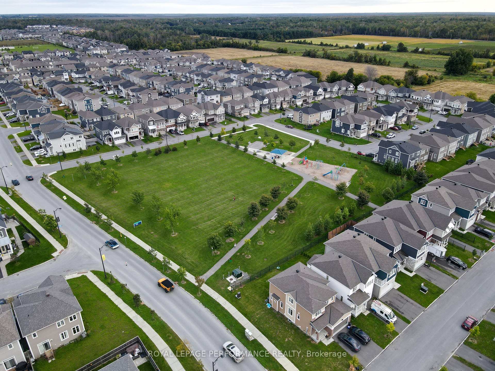 Photo 45 of 85 Hackamore Crescent, Ottawa, Goulbourn Twp From Franktown Rd/South To Rideau — HOMEH