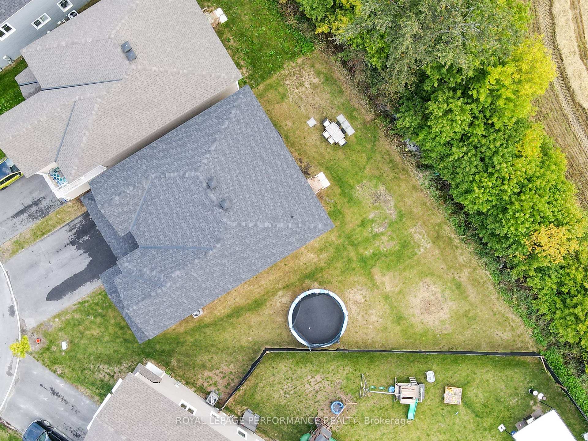 Photo 47 of 85 Hackamore Crescent, Ottawa, Goulbourn Twp From Franktown Rd/South To Rideau — HOMEH