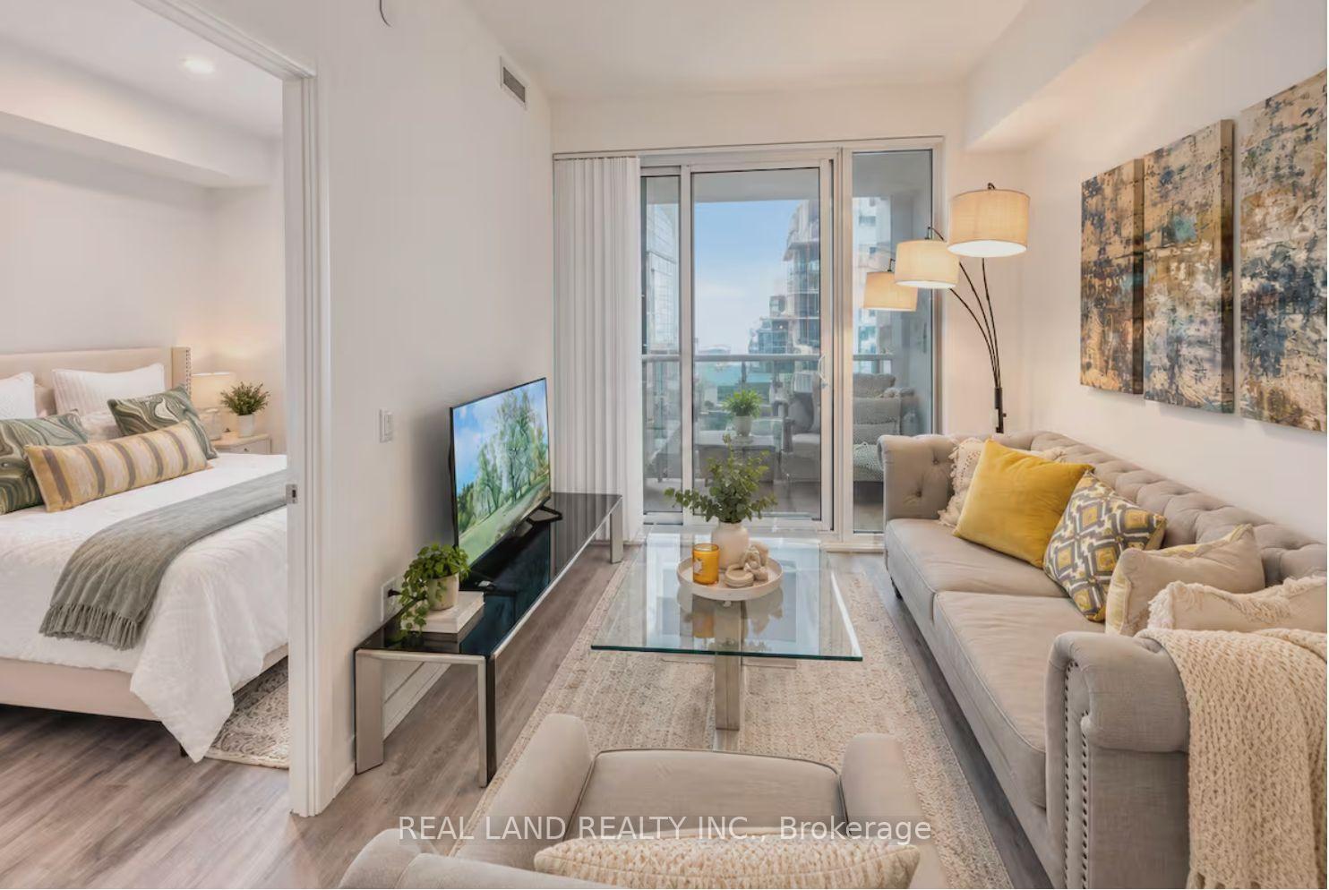 Photo 2 of Unit 6802, 138 Downes Street, Toronto, Waterfront Communities — HOMEH