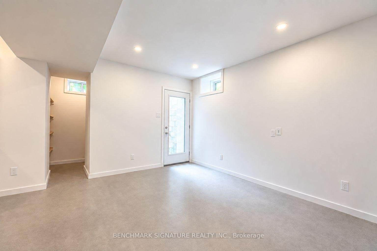 Photo 20 of Unit Lower, 301 Euclid Avenue, Toronto, Trinity-Bellwoods — HOMEH