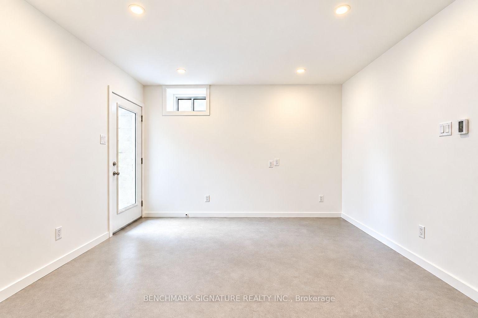 Photo 21 of Unit Lower, 301 Euclid Avenue, Toronto, Trinity-Bellwoods — HOMEH