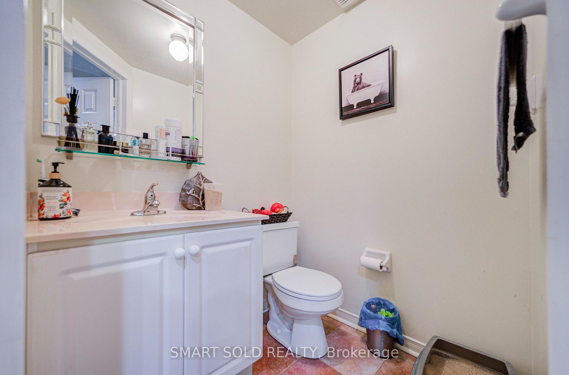 Photo 15 of 68 Harmony Road, Vaughan, Patterson — HOMEH